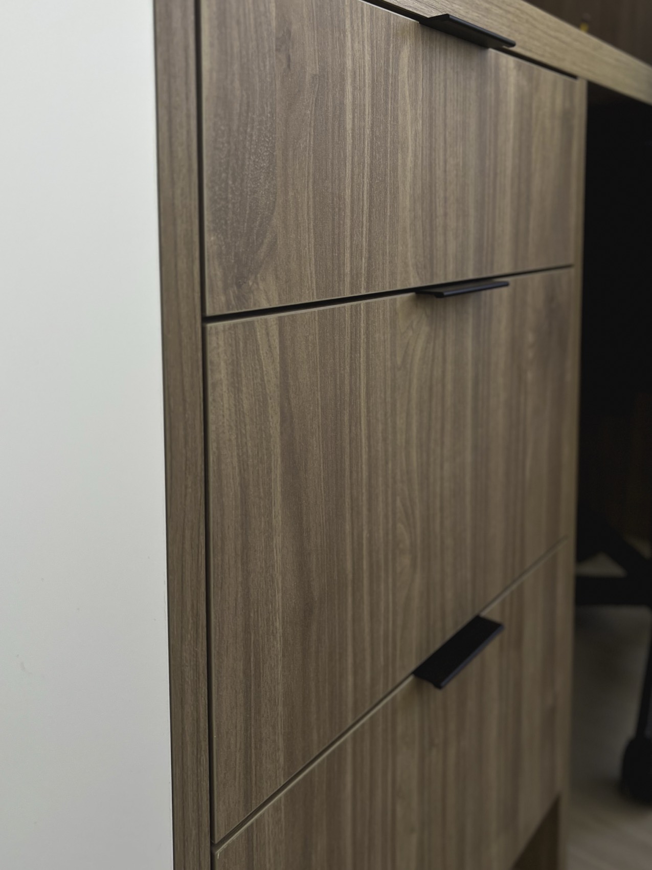 Illuminated Wall Unit & Fireplace 7
