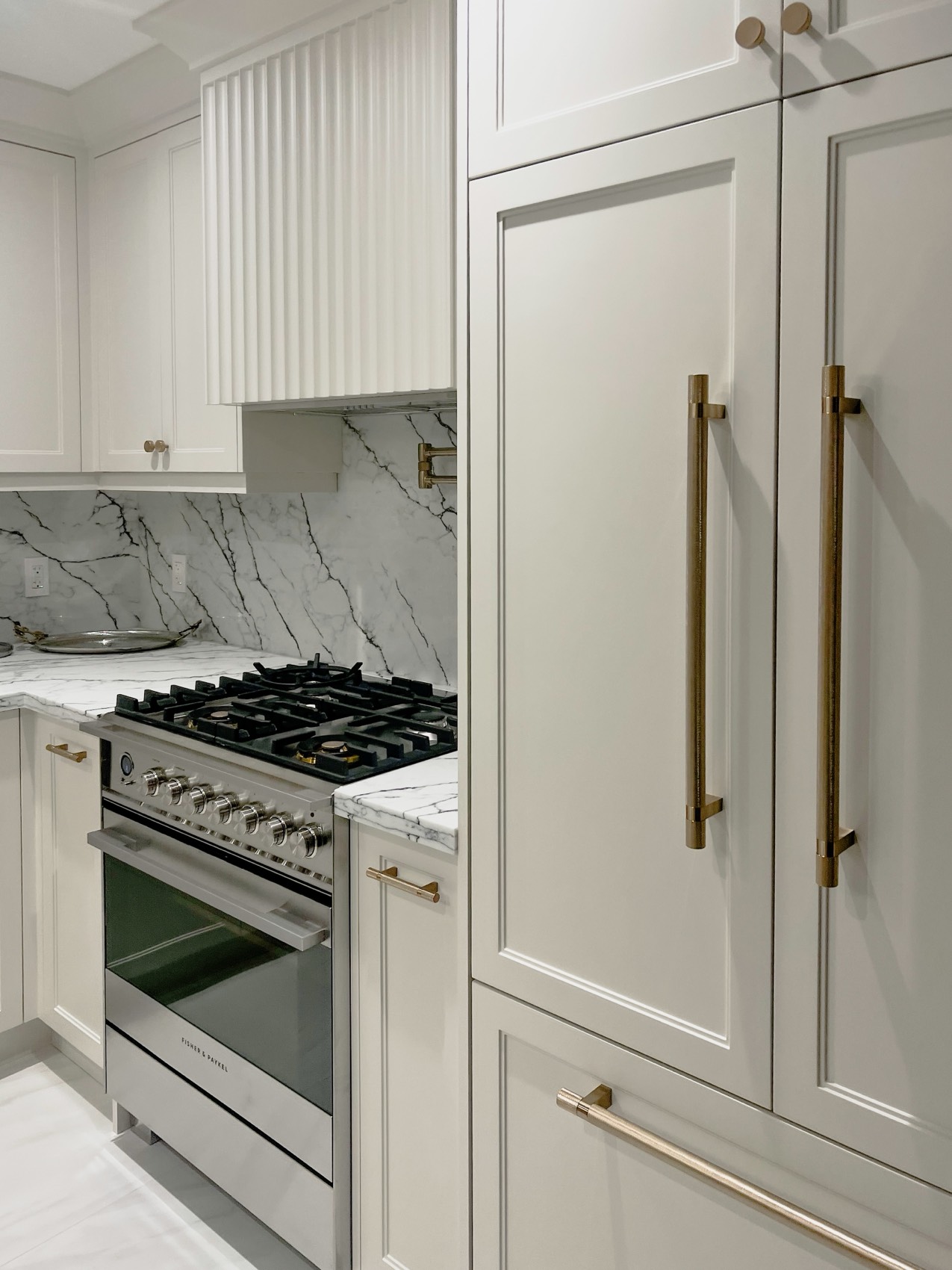 Traditional Cream Kitchen 6