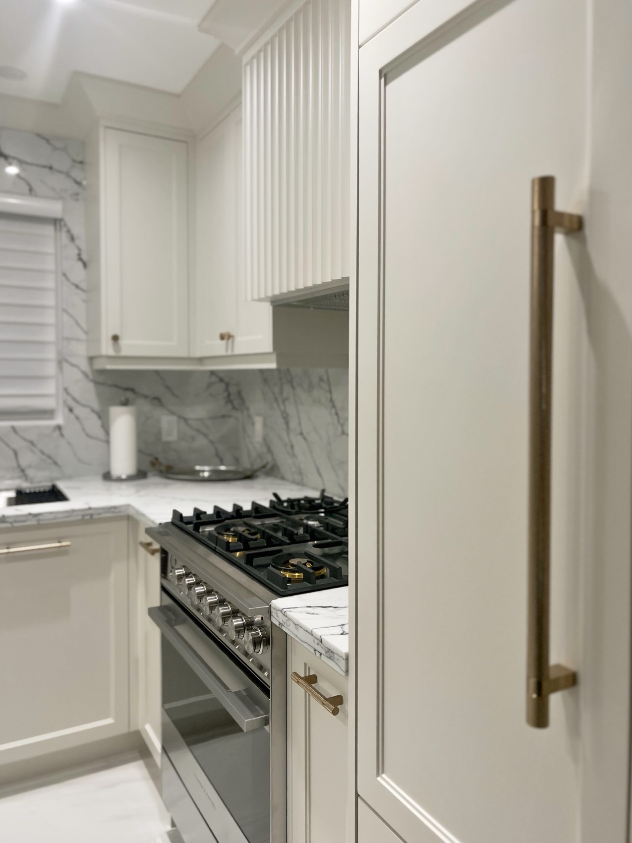 Traditional Cream Kitchen 7