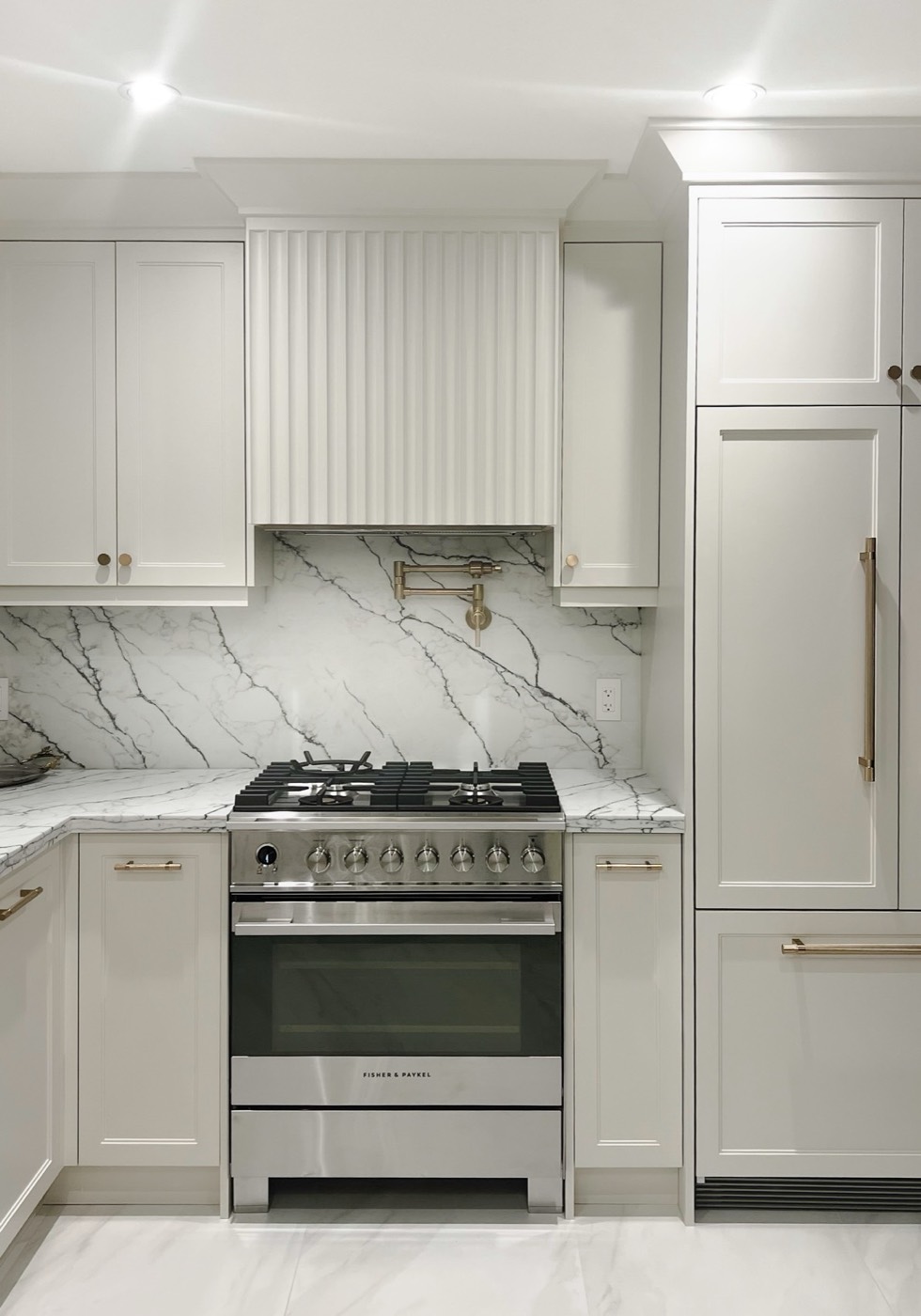 Traditional Cream Kitchen 6